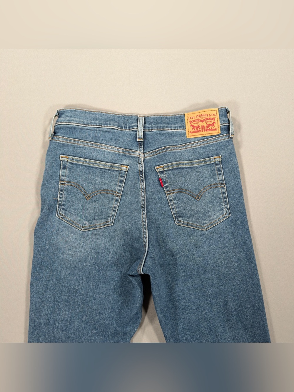 Levi's 720 High Rise Super Skinny 30x28 (Fits 30x27) Medium Wash Stretch Denim - Picture 8 of 13